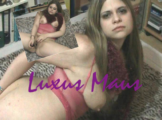 Vorschaubild vom Privatporno mit dem Titel "LUXUS MAUS MASTRUBIERT *Leistest du dir auch etwas Luxus?*"